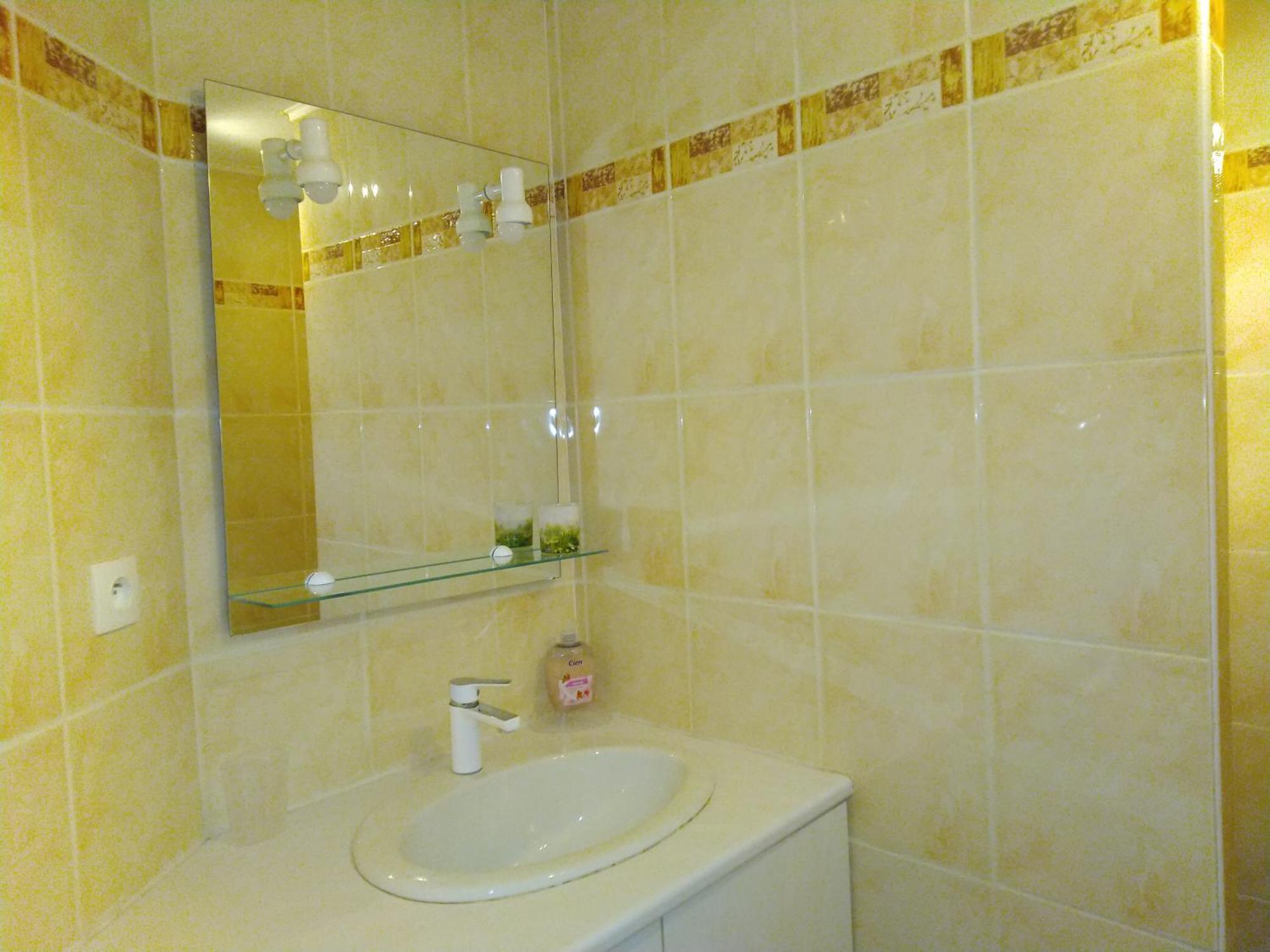 Spacieuse Maison De Village Climatisee Avec Jardin Patio Bessan Dış mekan fotoğraf